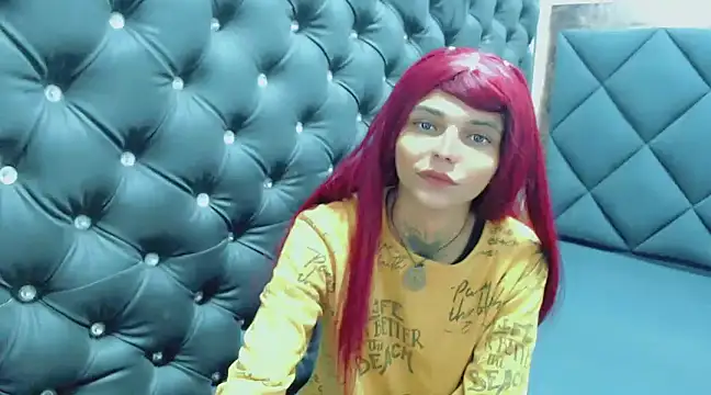 Snapshot of Luna_and_valery chatting on February 17, 9:52 pm Luna and valery online show from February 17, 9:52 pm