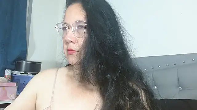 maturepriscila online show from March 17, 1:25 pm