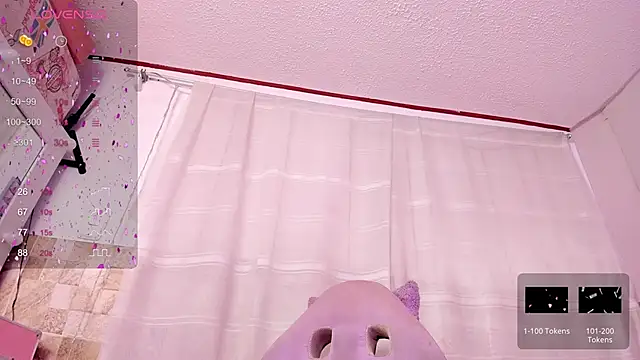 mia johns  online show from December 27, 11:39 am