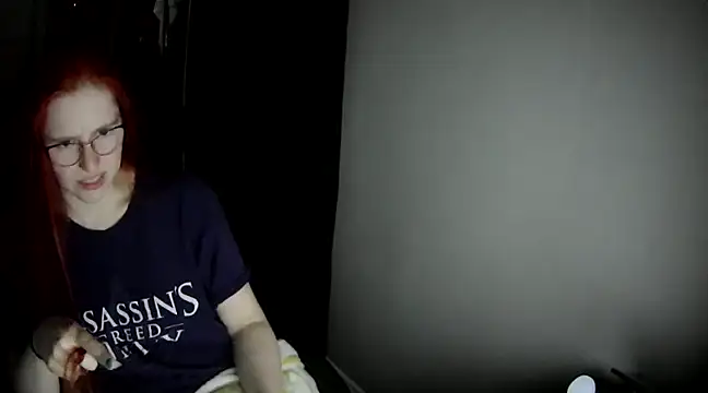 LilyFoxxx online show from December 8, 5:29 am