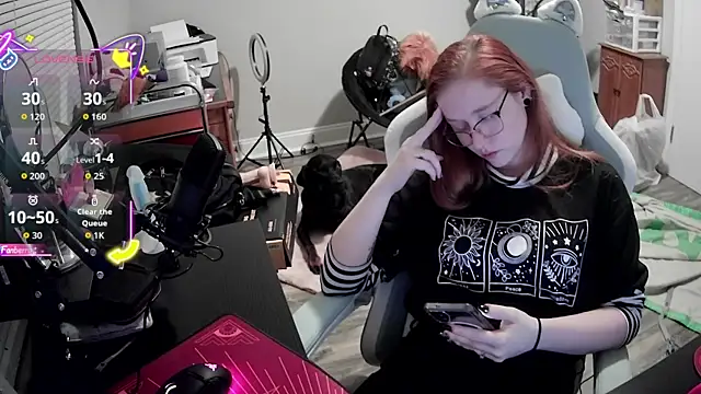 LilyFoxxx online show from September 28, 6:30 am