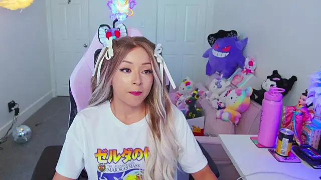FunSizedGal online show from September 30, 10:37 pm