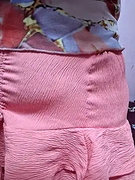 Snapshot of Aaliyalove1 chatting on February 25, 8:09 pm Aaliyalove1 online show from February 25, 8:09 pm