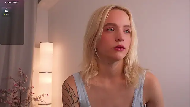 lolly pie online show from November 18, 4:00 pm