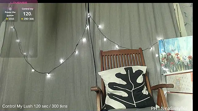 Snapshot of Skinnyshiny_boy chatting on March 1, 4:44 pm Skinnyshiny boy online show from March 1, 4:44 pm