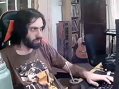 Snapshot of johnwood88 chatting on February 20, 10:48 am johnwood88 online show from February 20, 10:48 am