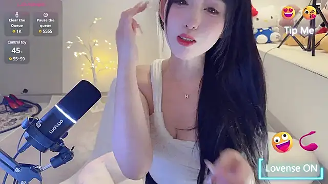 Snapshot of Unique-yiyi chatting on February 10, 7:28 pm Unique-yiyi online show from February 10, 7:28 pm