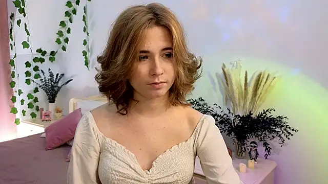 Snapshot of Inessa_Holiday chatting on November 19, 1:33 pm Inessa Holiday online show from November 19, 1:33 pm