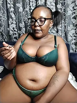 Snapshot of CHERRYYUMMY chatting on February 25, 8:07 pm CHERRYYUMMY online show from February 25, 8:07 pm