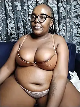 Snapshot of CHERRYYUMMY chatting on March 2, 8:04 pm CHERRYYUMMY online show from March 2, 8:04 pm