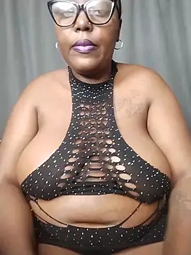 CHERRYYUMMY online show from June 18, 10:30 am