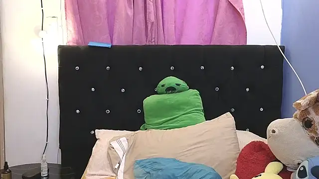 Sweet xuee18 online show from July 24, 11:36 pm
