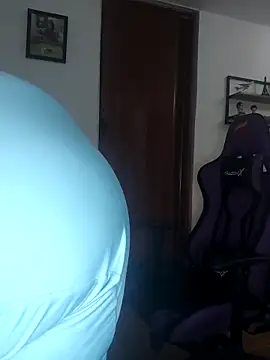 Snapshot of milf_venus chatting on October 12, 9:03 pm milf venus online show from October 12, 9:03 pm