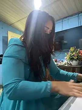 Black Glow online show from February 9, 6:22 am