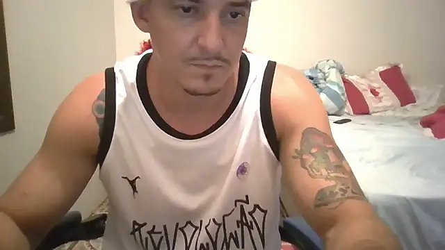 xNeverNoia  online show from December 21, 3:25 am