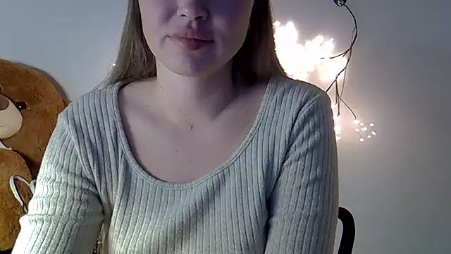 Lucky Anna online show from March 25, 4:57 pm