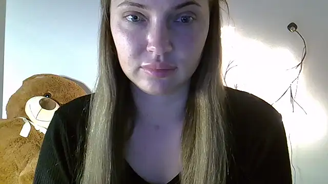 Lucky Anna online show from March 31, 7:14 pm