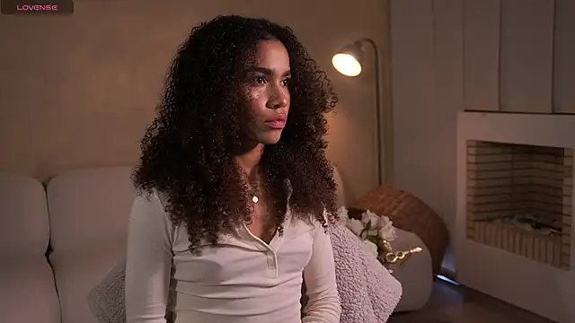 Snapshot of paulacora100 chatting on March 13, 8:32 pm paulacora100 online show from March 13, 8:32 pm