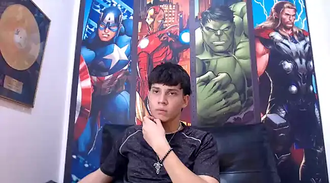 Jonathan Moreau online show from December 31, 3:31 pm