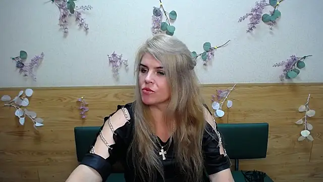 Julya Barbi online show from December 17, 6:02 am