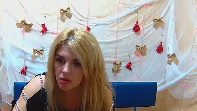 Julya Barbi online show from December 29, 6:05 pm