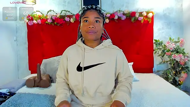 Snapshot of SilvannaFit chatting on October 17, 11:46 am SilvannaFit online show from October 17, 11:46 am