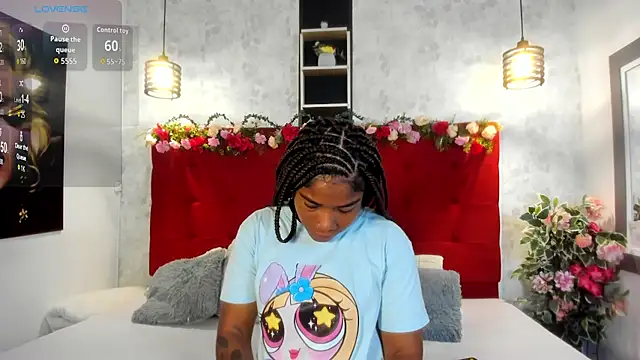 Snapshot of SilvannaFit chatting on October 29, 12:07 pm SilvannaFit online show from October 29, 12:07 pm