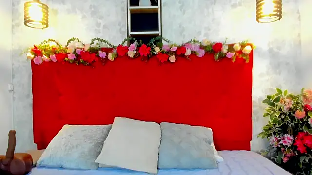 Snapshot of SilvannaFit chatting on November 4, 12:15 pm SilvannaFit online show from November 4, 12:15 pm