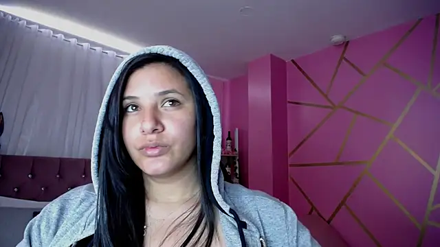 frreeya online show from January 20, 5:59 pm