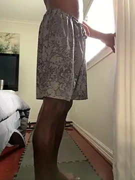 Melaneighted online show from March 7, 6:16 pm