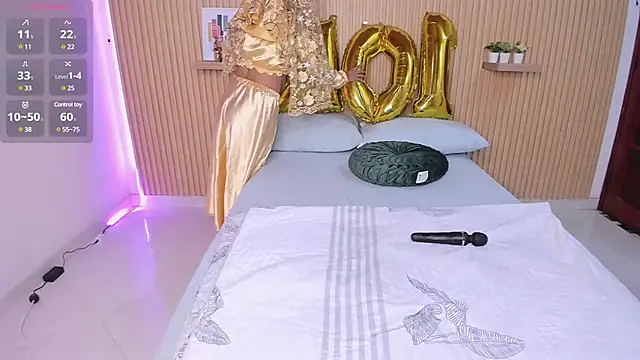 Snapshot of saray_halam chatting on March 8, 7:53 pm saray halam online show from March 8, 7:53 pm