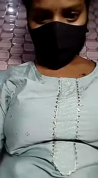 Shivani Tivari online show from December 26, 9:47 pm