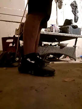 Snapshot of abdierkader chatting on December 1, 4:06 am abdierkader online show from December 1, 4:06 am