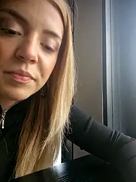 SUSELLAM1 online show from February 13, 10:11 pm