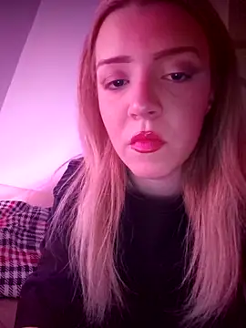 SUSELLAM1 online show from March 3, 8:54 pm