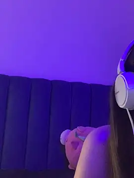 Snapshot of BadgirlLuna chatting on January 9, 3:47 am BadgirlLuna online show from January 9, 3:47 am