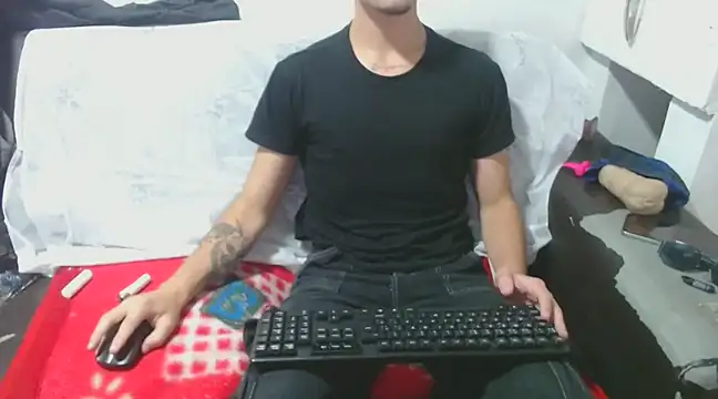 MarceloMilk online show from January 15, 1:20 pm