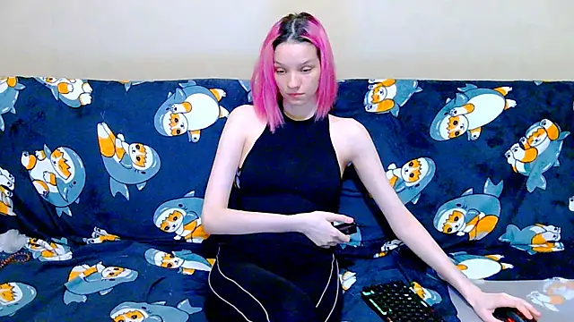 Snapshot of Ivy_Lester chatting on October 12, 5:45 pm Ivy Lester online show from October 12, 5:45 pm