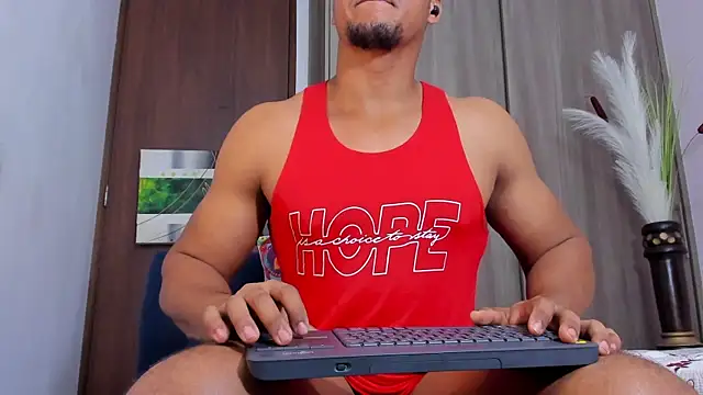 AnthonyWhite24 online show from December 6, 7:10 am