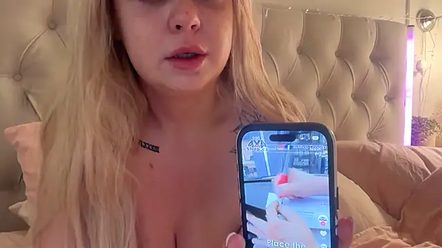 blairbella online show from November 23, 5:51 am