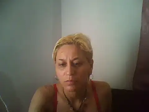 ariana crazzy online show from February 4, 3:07 pm