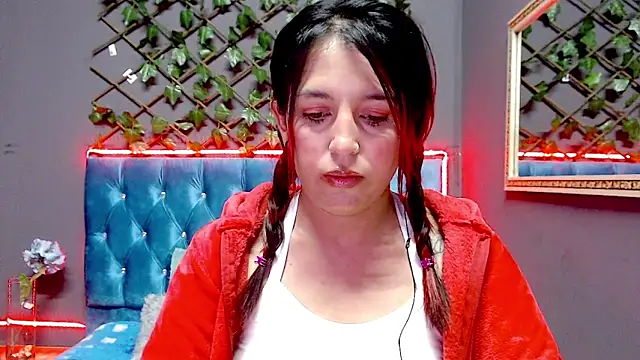 IVY FOX online show from December 11, 8:58 am