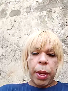 blondebitchlitle online show from January 15, 6:08 pm