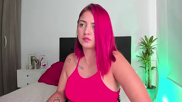 Snapshot of LaylaJewel chatting on January 15, 5:26 pm LaylaJewel online show from January 15, 5:26 pm