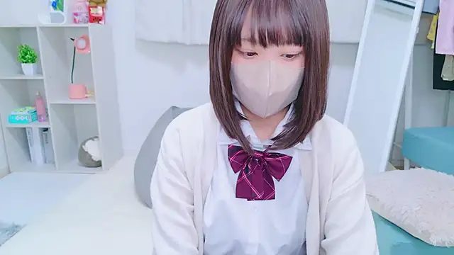 Snapshot of aki_zzz chatting on December 14, 6:56 am aki zzz online show from December 14, 6:56 am