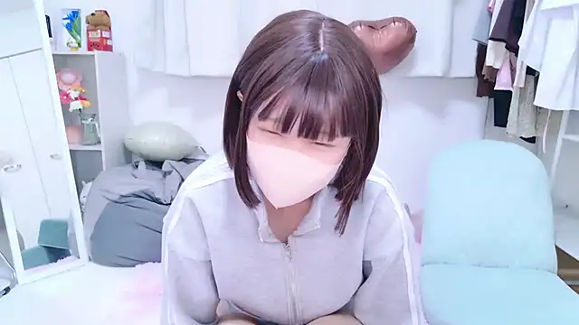 aki zzz online show from February 15, 10:06 pm