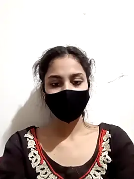 magicmoment00786 online show from February 12, 4:11 pm