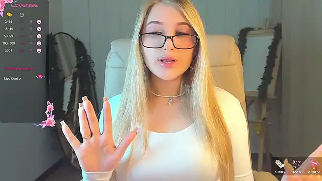 Evacadooo online show from December 22, 5:34 am