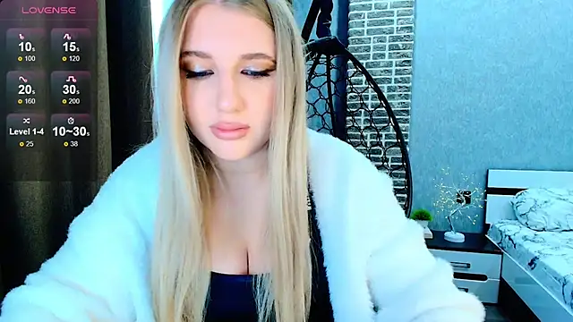 Evacadooo online show from September 30, 5:01 am