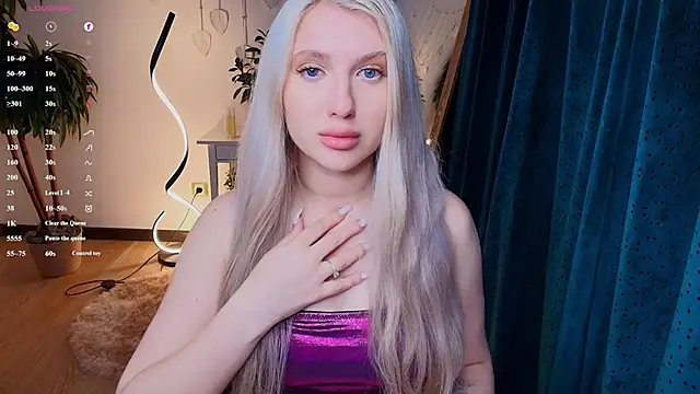 Evacadooo online show from May 6, 3:02 am
